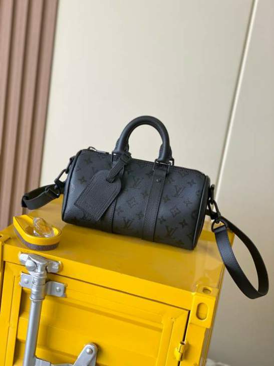 Picture of Louis Vuitton Handbags _SKUfw234827781fw